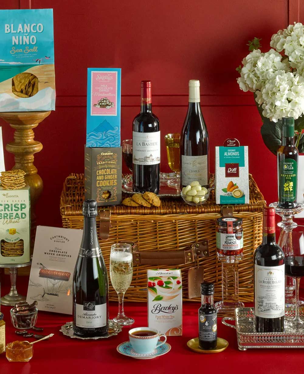 Gift Hampers  - Divine Feast Gift Hamper